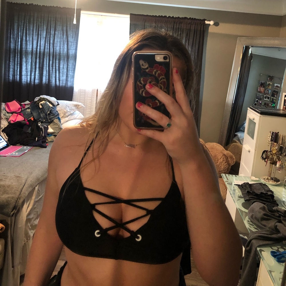Bikini top